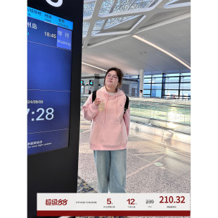 老章和小胖PONGKIKI粉奶油卫衣女大码连帽上衣秋胖mm显瘦套头外套
