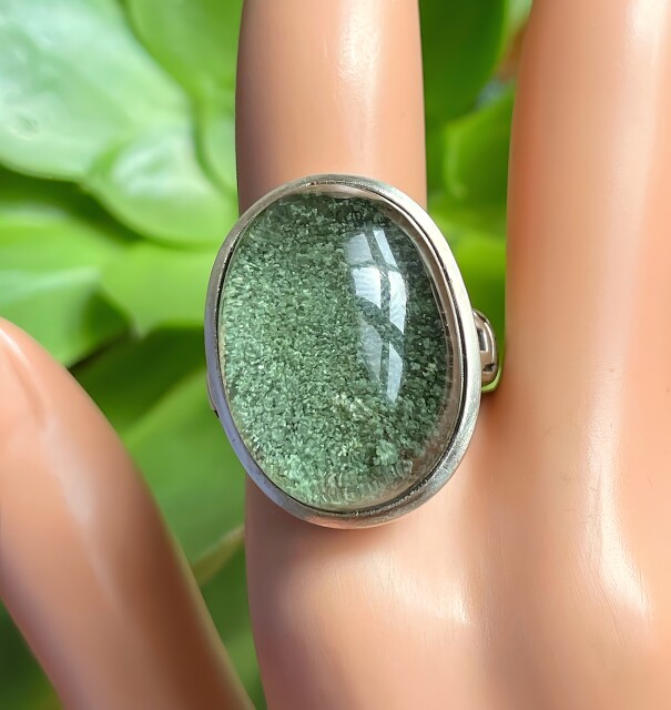 天然水晶戒指巴西绿幽灵戒指戒面手工银包无杂无裂女生日礼物全新