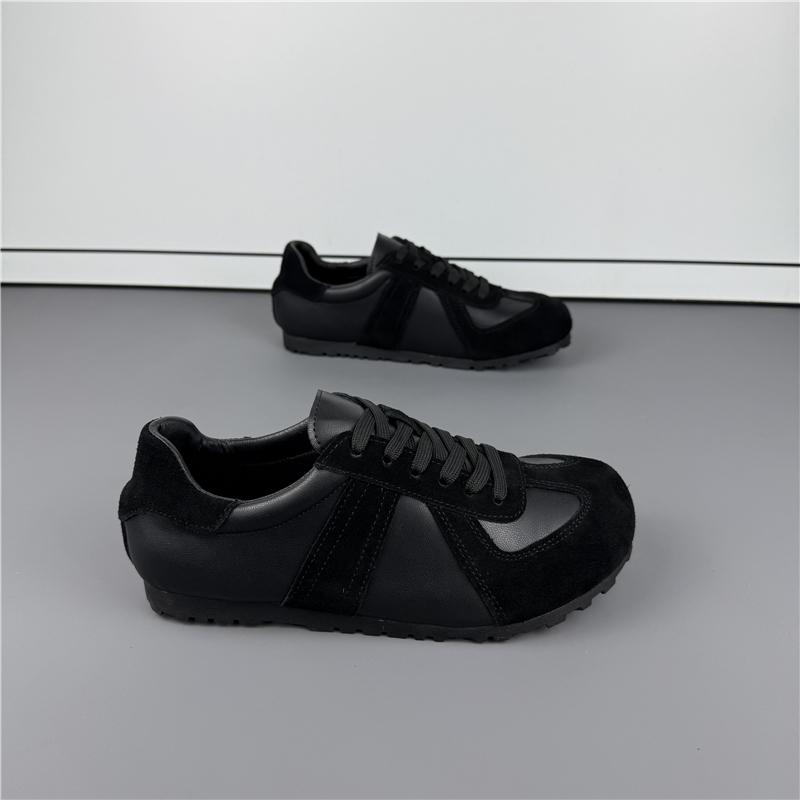 2025秋季新款时尚透气舒适软底休闲鞋百搭懒人鞋网红德训潮流男鞋