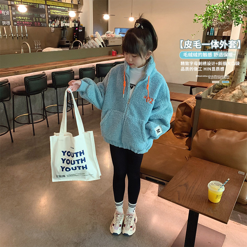女童加厚冬装刺绣羊羔绒外套