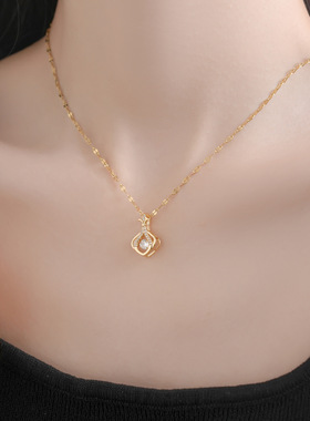 新款项链锁骨链灵动款香包吊坠高质感轻奢小众设计情人闺蜜项链女