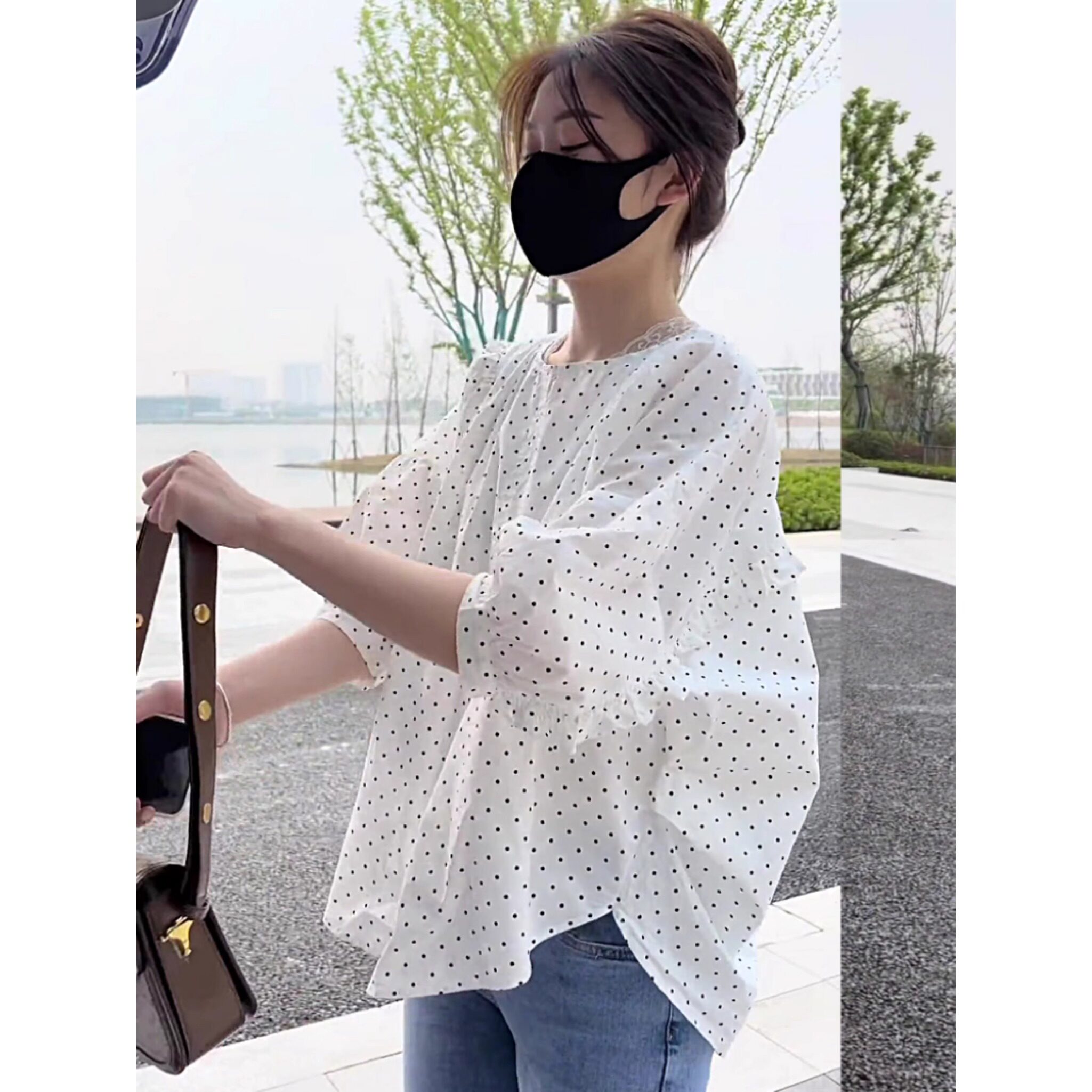 孕妇白色中袖衬衫夏季宽松休闲显瘦圆点泡泡蝙蝠袖上衣娃娃衫薄款