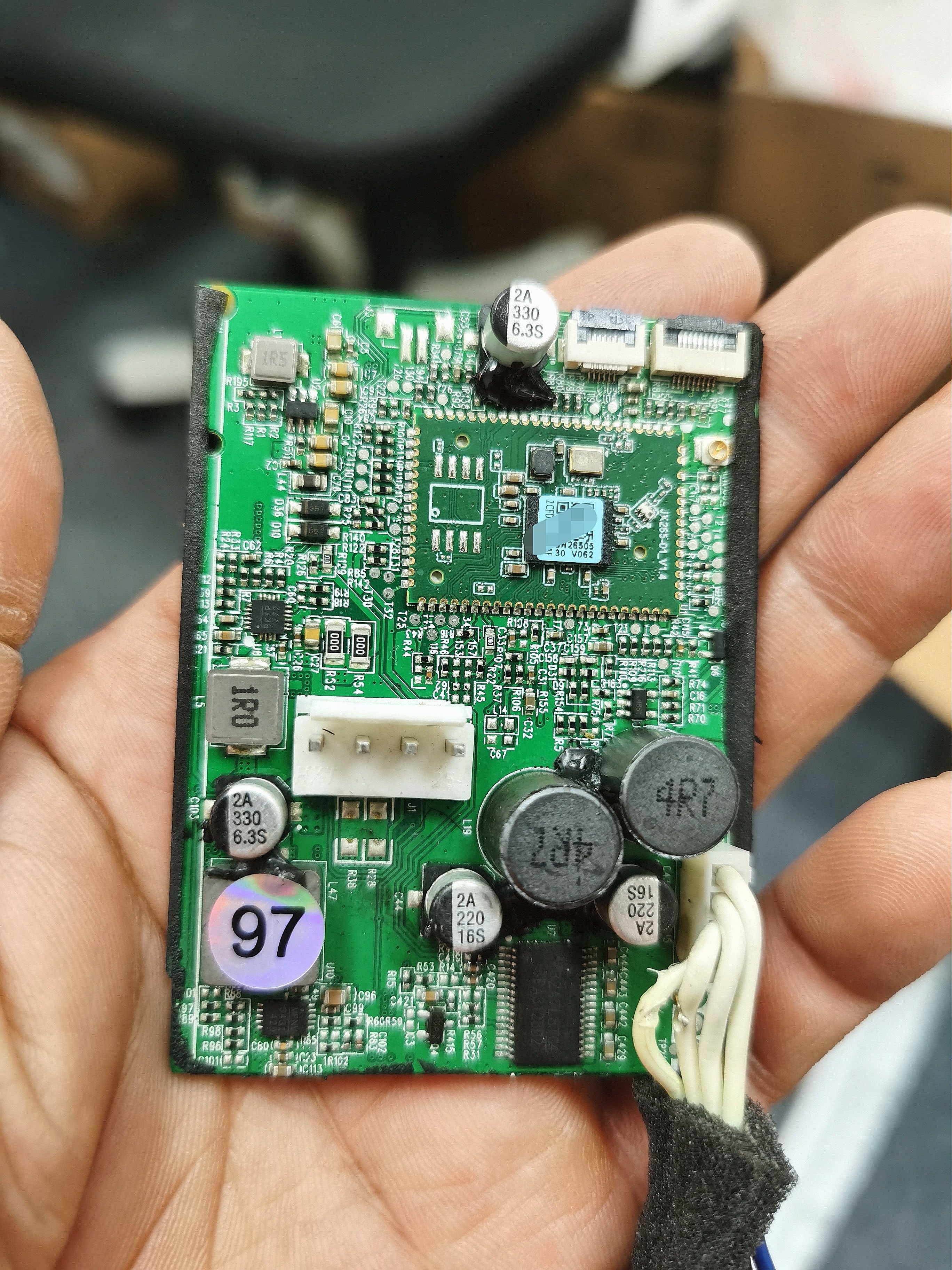 JBL主板万花筒五代FLlP5代无线蓝牙音箱不开机原装维修替换主