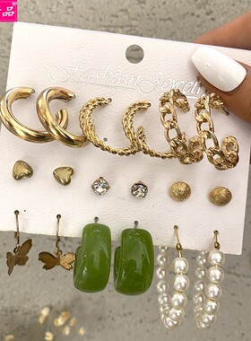 1Set Retro temperament atmosphere acrylic butterfly earrings