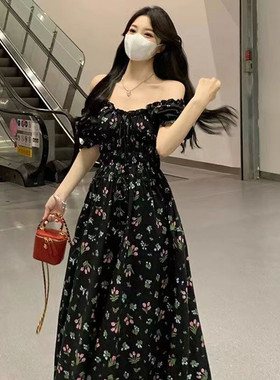 法式复古黑色碎花连衣裙