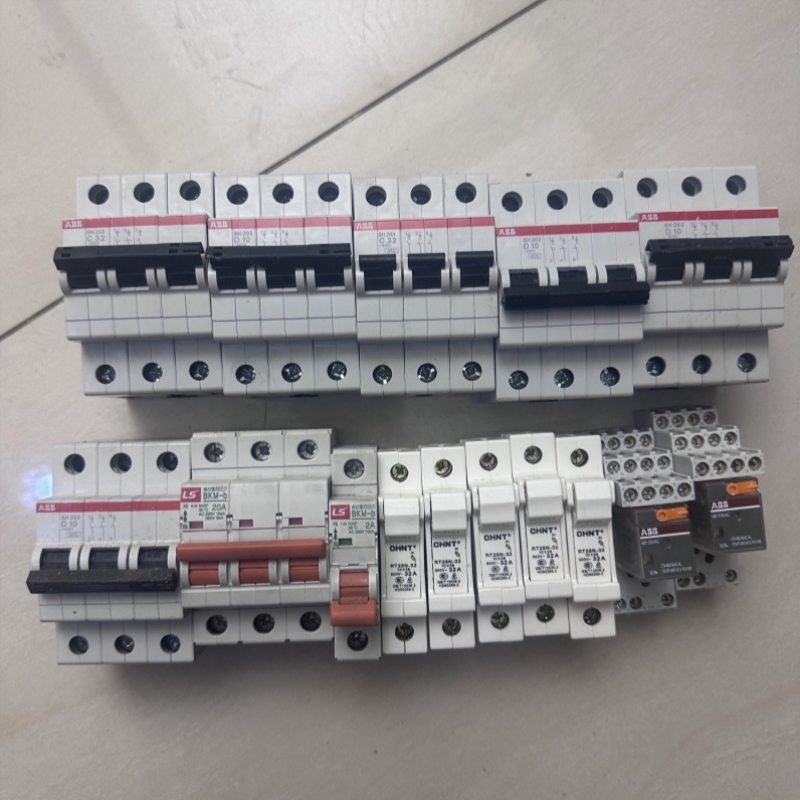 ABB SH203D10C32CR-M4LS,CR-M230AC4L,LS BKM-b, RT28N-32