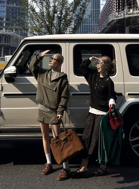 SOLSOL买手店OIIORIRI设计师品牌24秋冬太空压格翻半裙24AWSK131