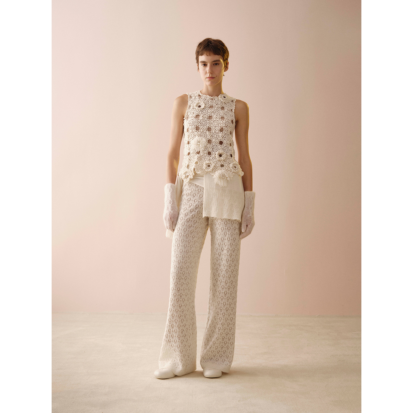 SWAYING/KINT钩花圆环装饰背心