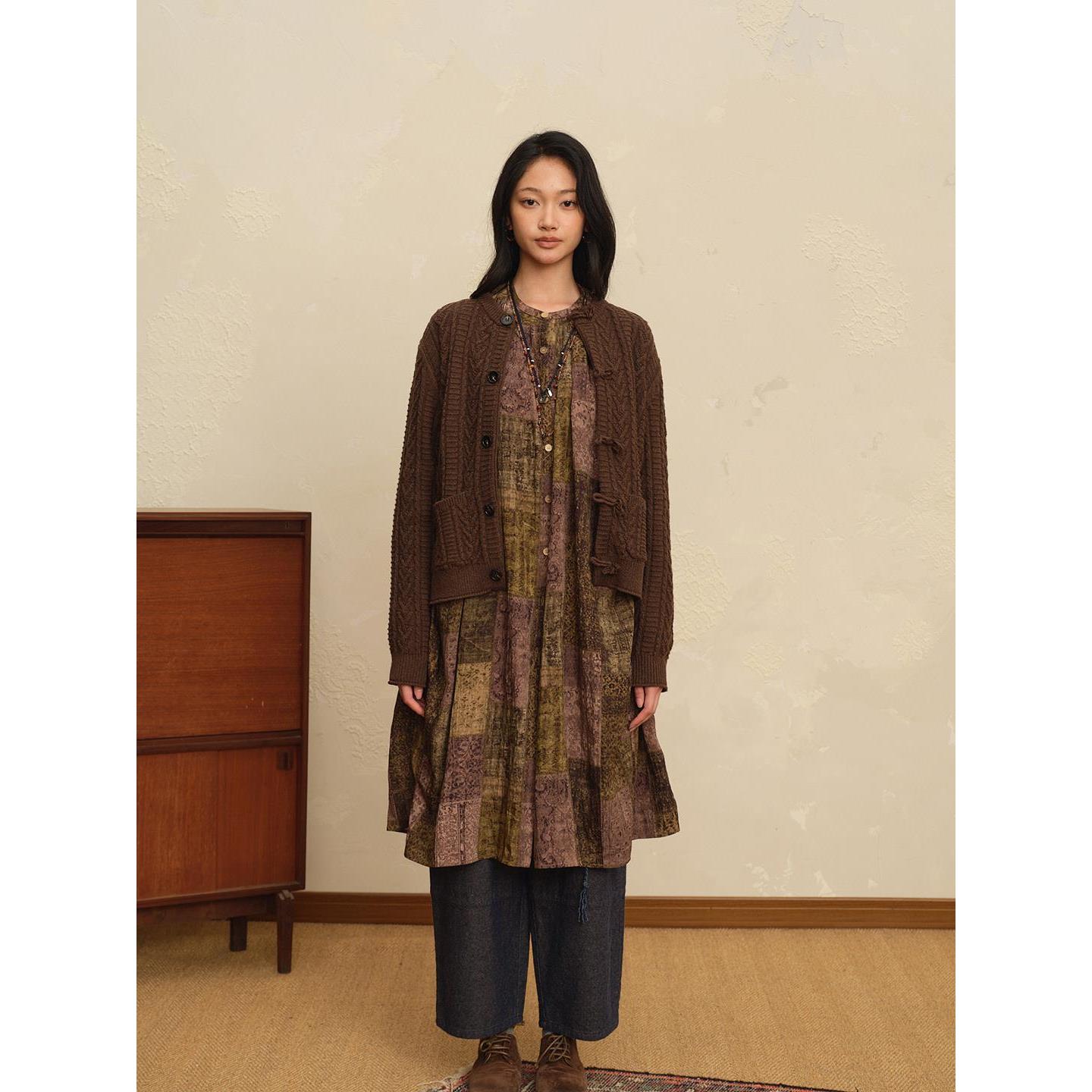 RAWSTONE纯色麻花粗线开衫毛衣