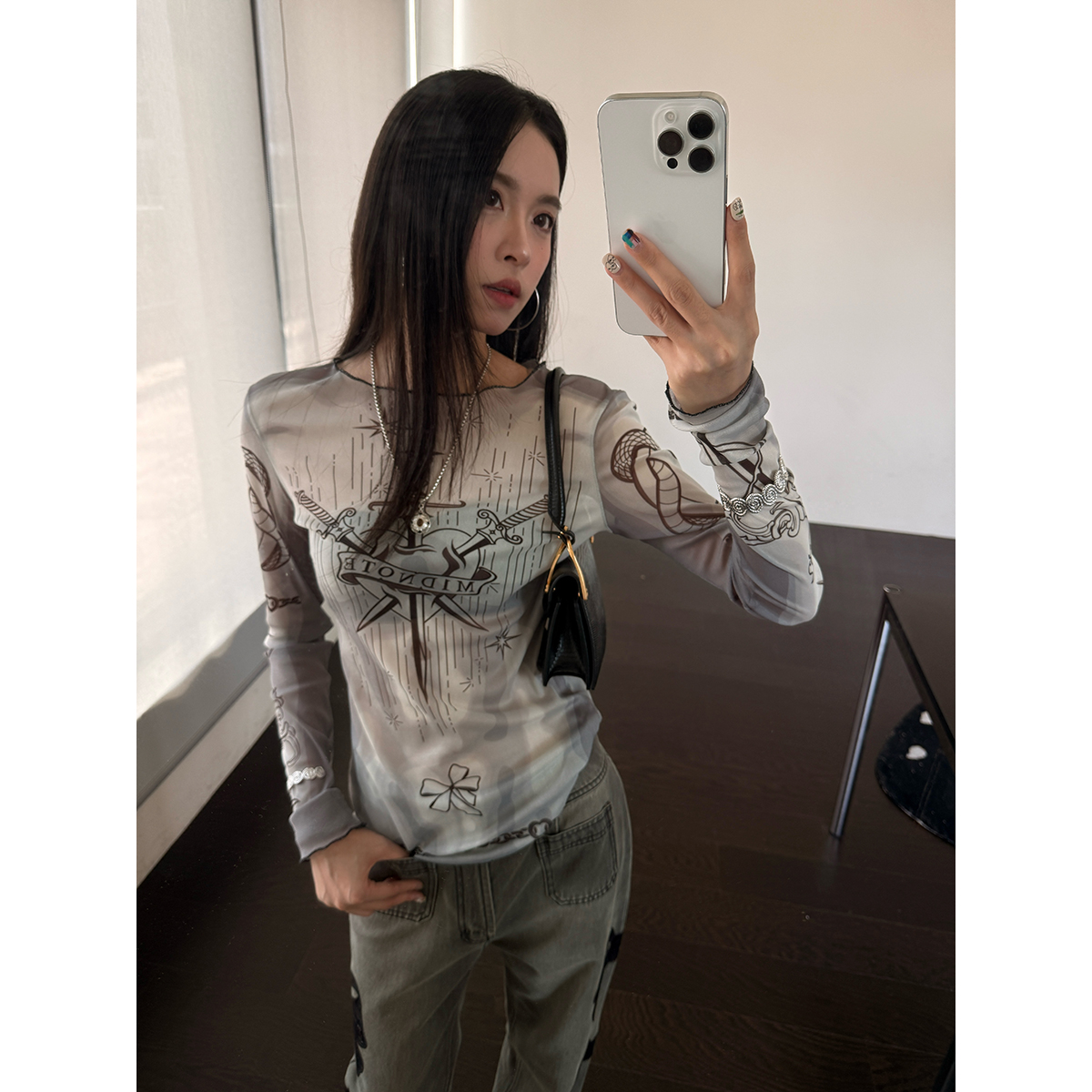 SOLSOL买手店 M1DNOTE品牌 24秋冬 图案设计网布印花圆领打底上衣