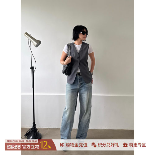 REFOUNDTEN枪花打褶做旧牛仔裤