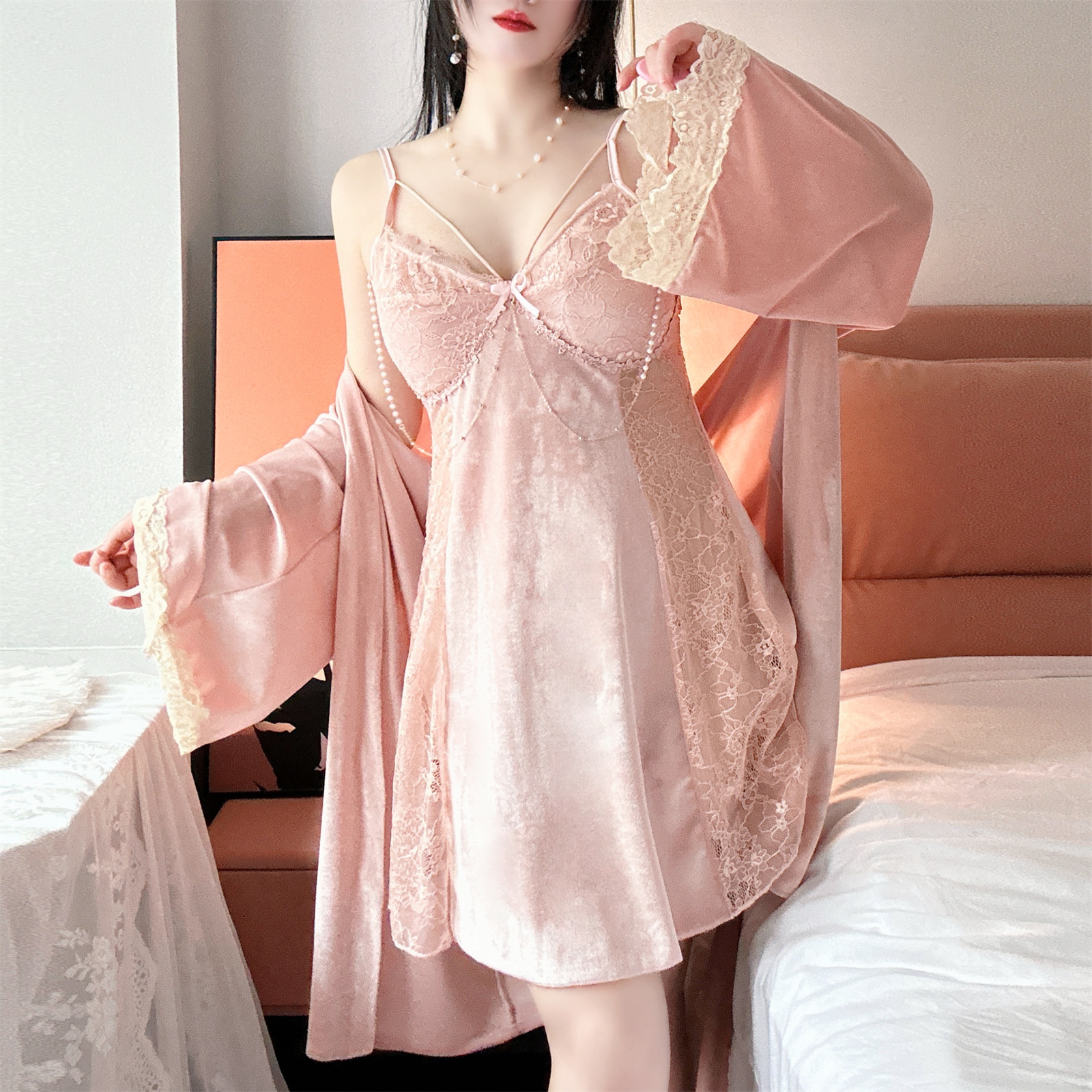 胖mm金丝绒镂空性感吊带睡衣套装