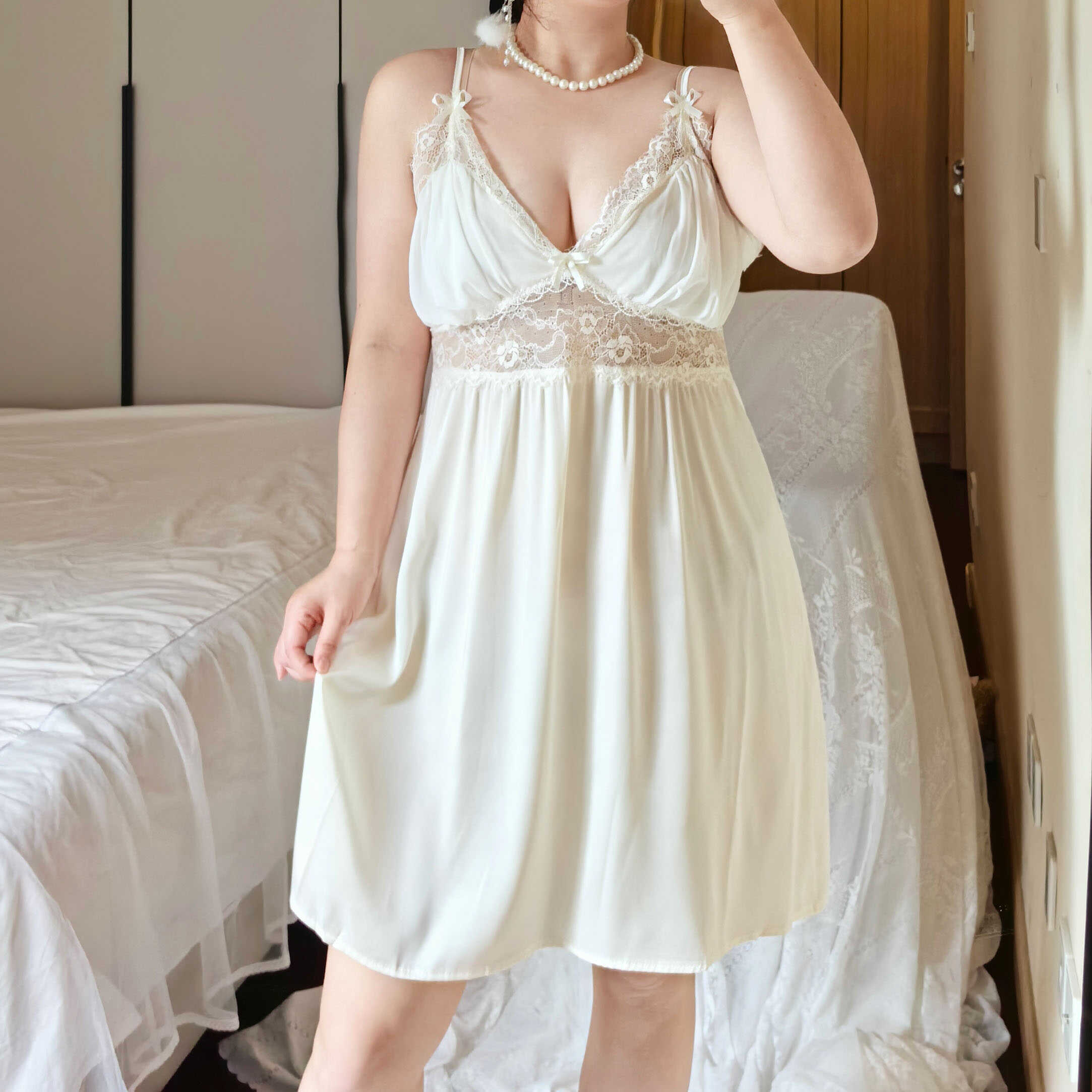 仿真丝睡衣大胸性感吊带睡裙纯欲