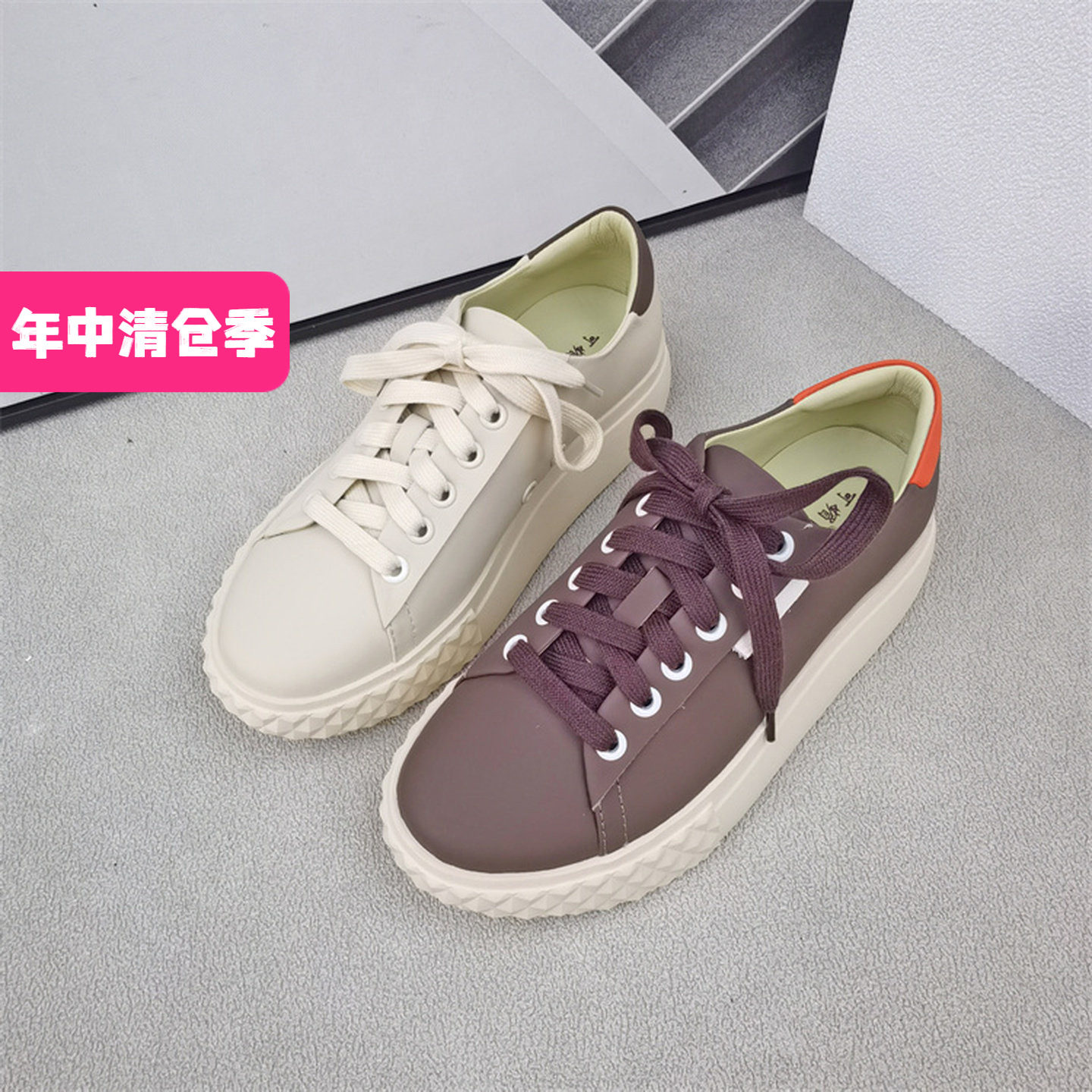 可媚秋牛皮系带休闲鞋小白鞋图片