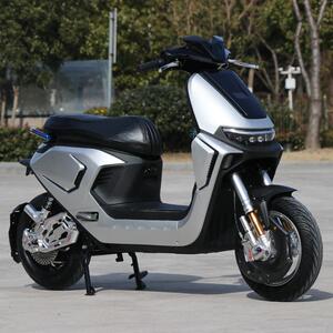新款M95C电动车72V成人电动摩托