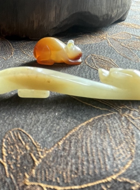 望子成龙。和田玉且末龙勾老玛瑙小鼠和田墨玉珠链