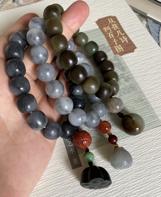 天然和田玉青花籽料手串
