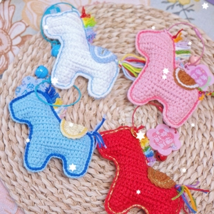 成品手工钩织玩偶挂件红色马年本命年礼物马上有钱招财纳福