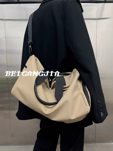 Спортивная спортивная сумка с разделителями