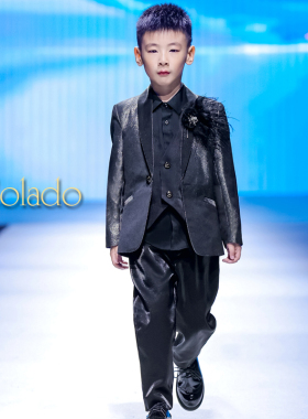 Colado扣诺男童礼服钢琴演出服小主持人表演儿童黑色西装马甲定制