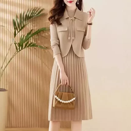 高级感羊毛针织连衣裙女外搭显瘦马甲两件套秋新款高端时尚套装裙