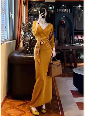 夏季新款今年流行爆款上流社会洋气轻奢显瘦黄色长袖连衣裙女