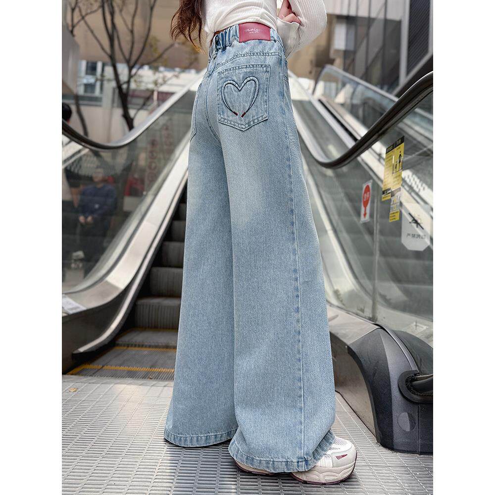 儿童浅色直筒爱心牛仔裤裤子裤腿好看阔2026春秋女童洋气新款大童