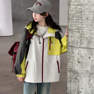 洋气女童中大童2026时髦春秋冲锋衣小女孩儿童新款春季外套上衣款