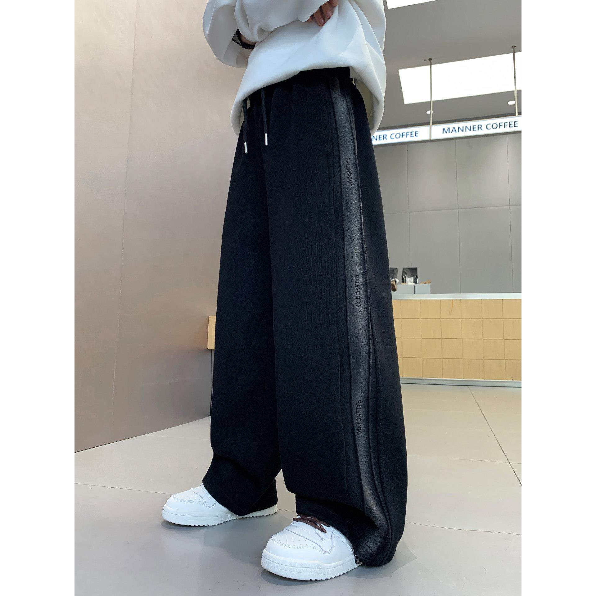 男童卫裤春秋款儿童运动裤2026新款中大童休闲直筒阔腿裤春装长裤