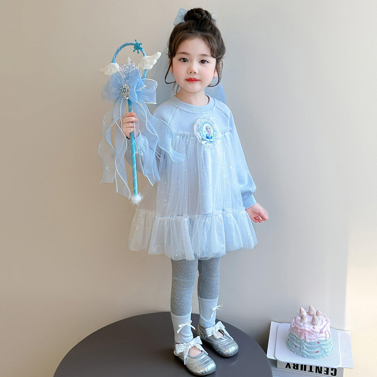 儿童2026新款春秋女爱莎卫衣洋气时髦早春蓝春季春装女童宝宝套装