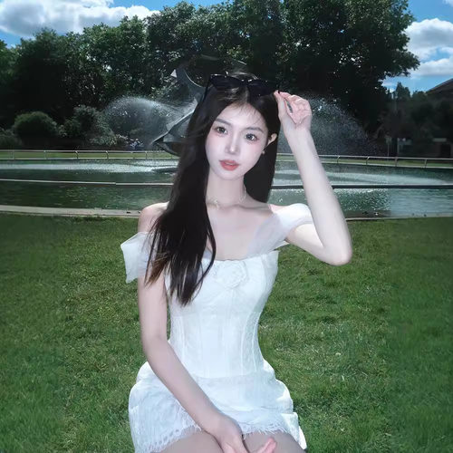 TZ4190法式温柔风白色玫瑰花连衣裙女夏洋气减龄收腰显瘦抹胸短裙