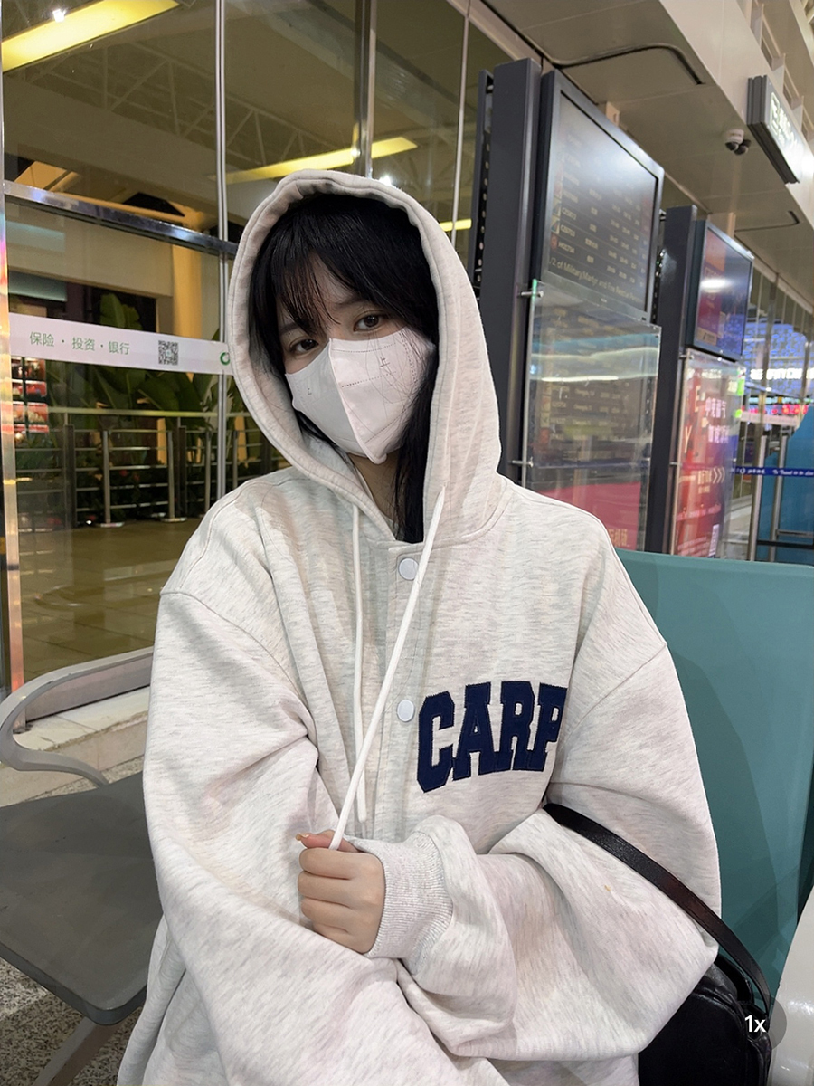 MEREGU自制白花灰连帽棒球服外套