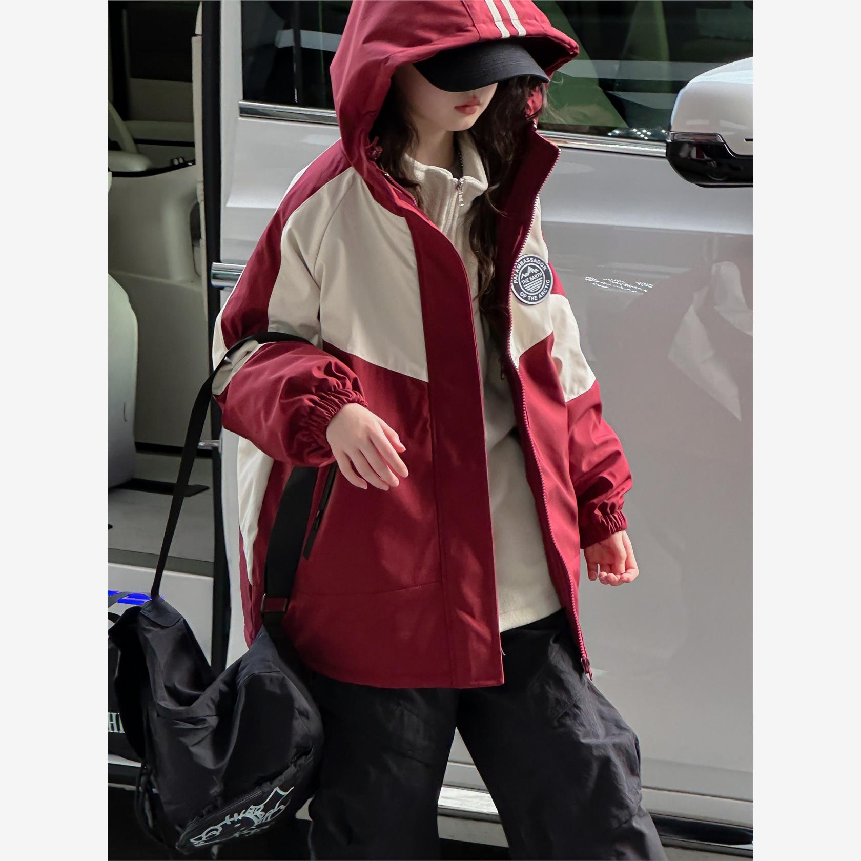 女童冬季加厚冲锋衣外套2025洋气新款中大儿童秋冬三合一防水上衣