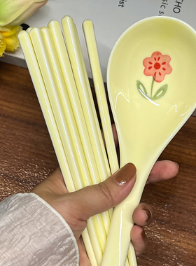 可爱花朵陶瓷汤勺筷子套装家用餐具黄色陶瓷筷子食品级抗菌防霉筷