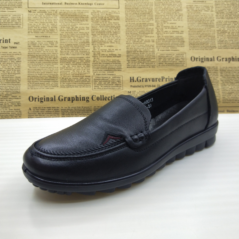 浅口休闲圆头百搭妈妈鞋女单鞋