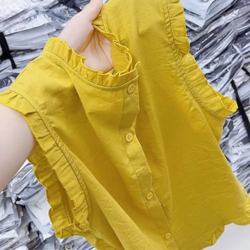 时芬美娜温柔风褶皱木耳边2025夏季新款休闲减龄无袖衬衫上衣女