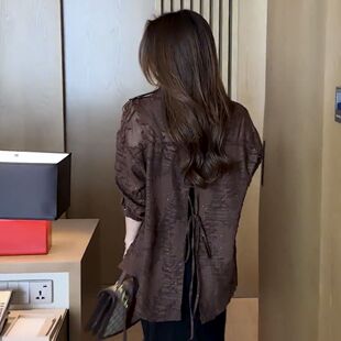女装外披2026新款今年流行轻薄透气时尚防晒服洋气质夏款休闲外套