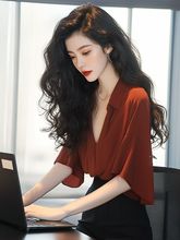 轻奢高级感雪纺上衣轻熟风法式小众不撞款红色显瘦宽松衬衫女夏款