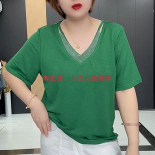 夏季薄款透气V领短袖烫钻纯色T恤衫加肥大码休闲遮肚中老年上衣女