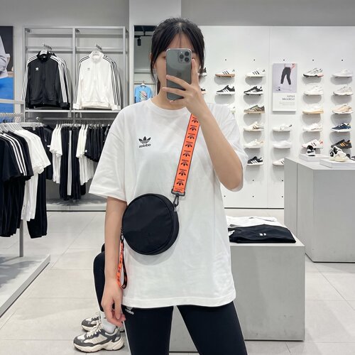 阿迪达斯三叶草女子斜挎腰包