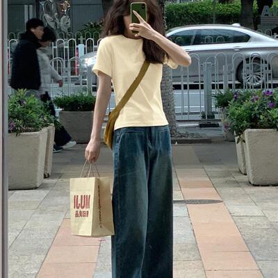 嫩黄色正肩短袖t恤女夏季新款纯棉修身收腰纯色法式设计绝美上衣