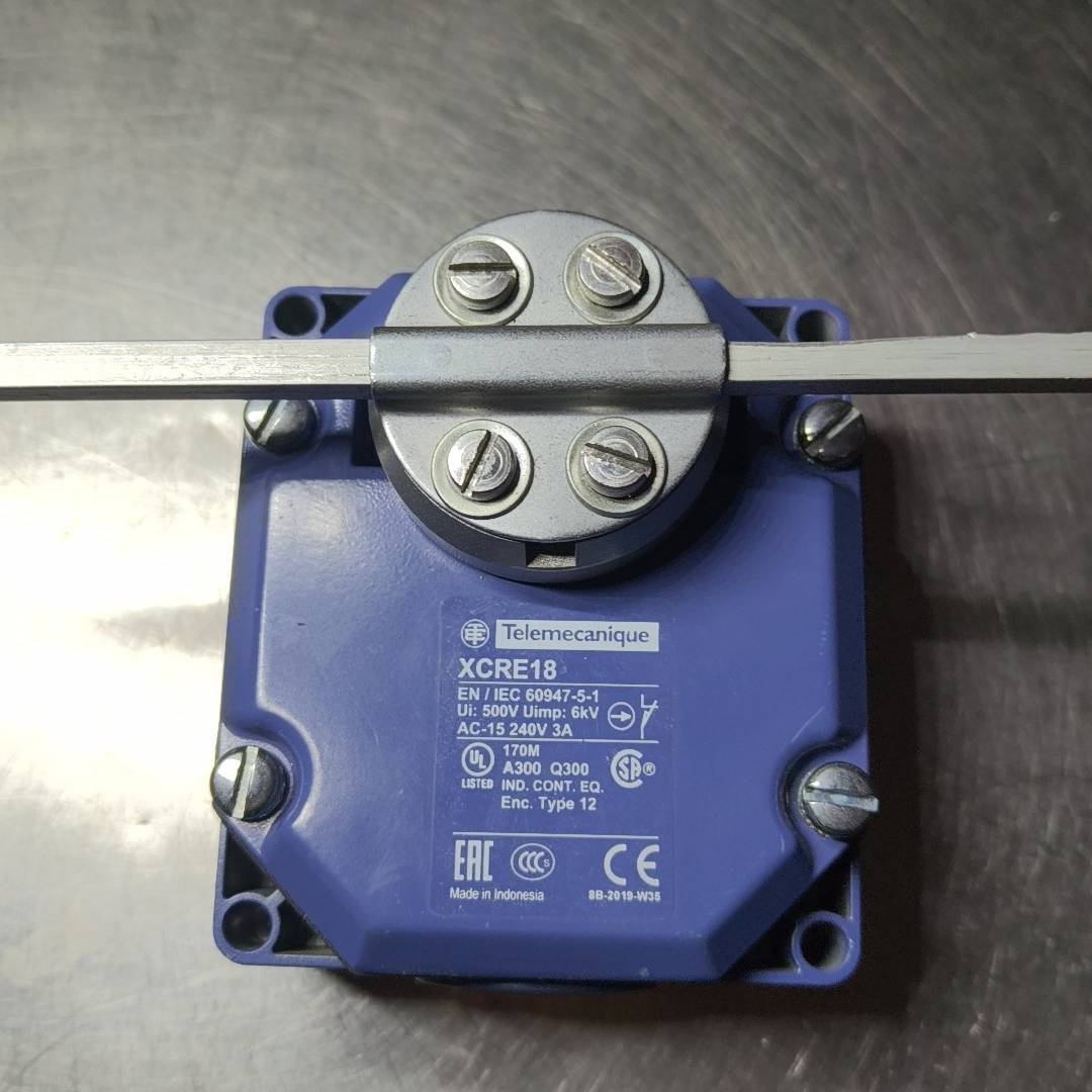 议价XcRE18 十字开关适用