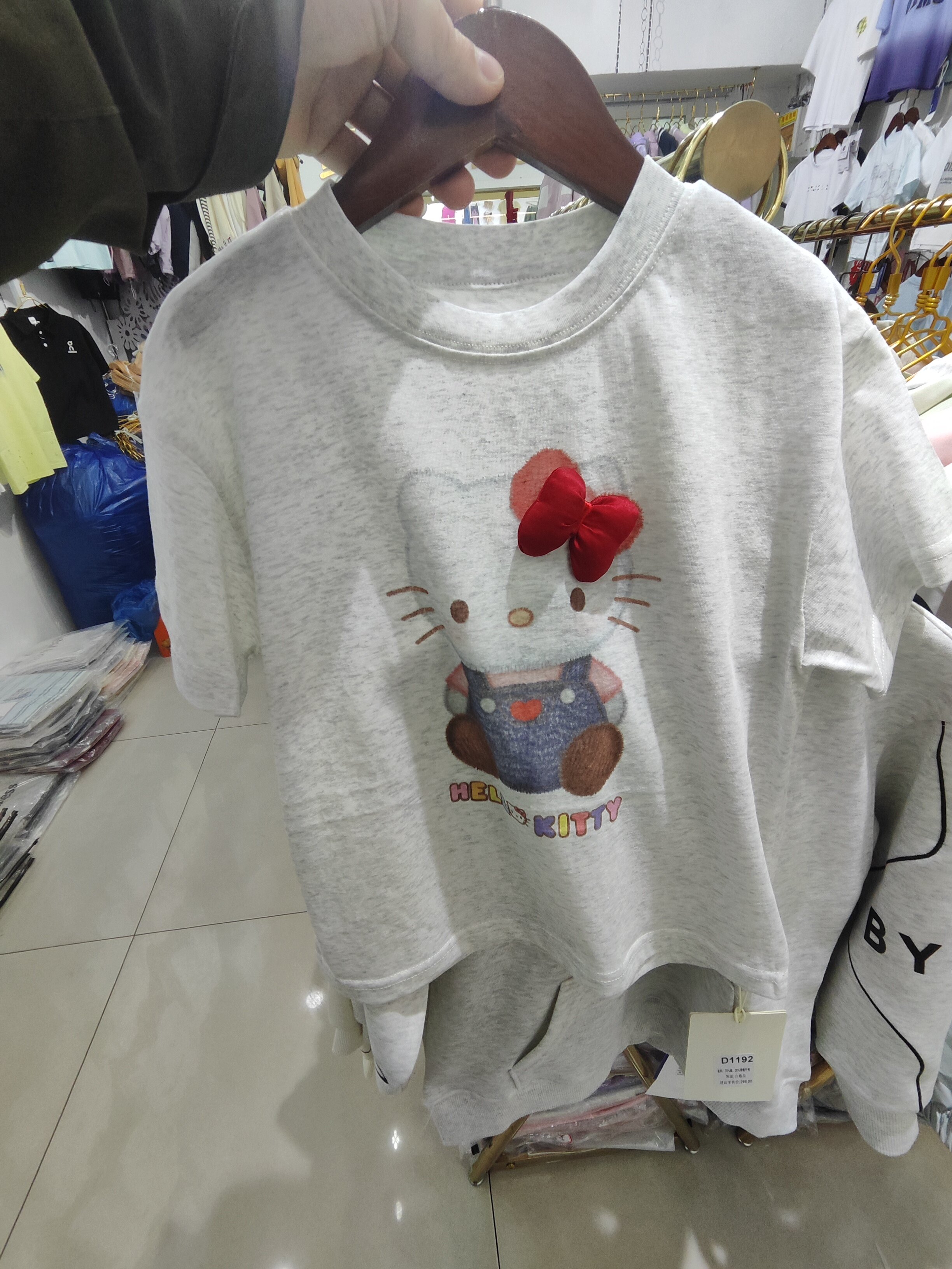 HelloKitty女童儿童短袖T恤衫中大字母潮童卡通辣妹t收腰纯棉上衣