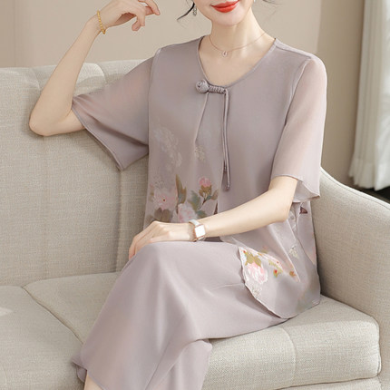 新中式妈妈夏装雪纺套装中老年妇女洋气上衣2026新款夏季短袖T恤