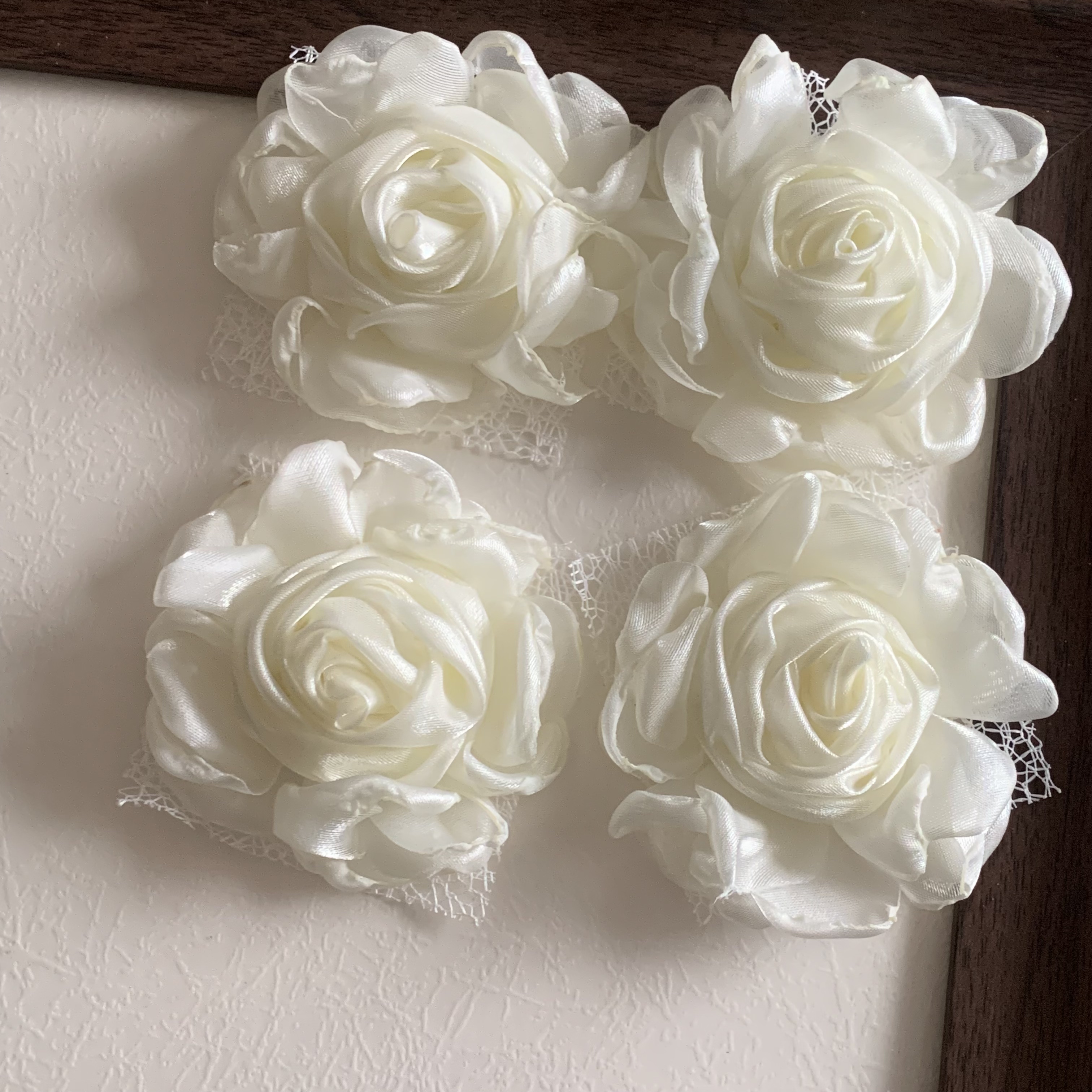 8cm布艺蕾丝烧边玫瑰花胸针发夹手工发饰胸花服装配件DIY肠圈香蕉