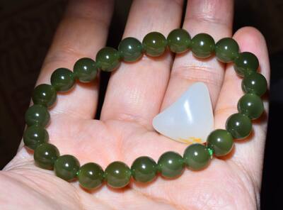 JJ030902新疆的猫17.0克8mm泛宝光青海老坑湖水绿色的晴水手串