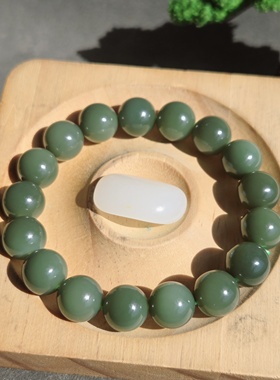 新疆的猫W102702 44.88克，无暇玻璃底油滑胶糯突出的圆珠手串