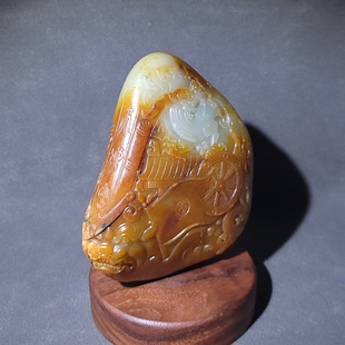 C013102新疆的猫精工细刻434.6克老熟油腻黄沁皮锦灰堆风格摆件