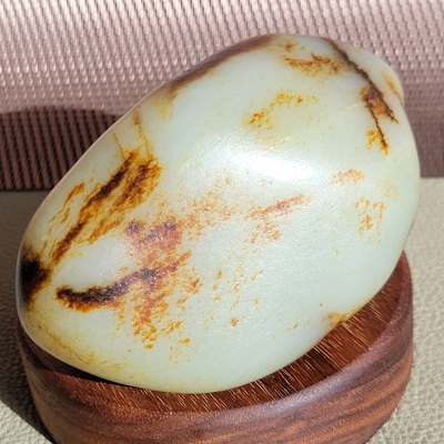 新疆的猫C120203 387克，油润厚重黑红皮，超细高青白疙瘩料