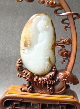 新疆的猫W090606 352.45克，膏油凝润苏工白玉独籽宝瓶观音摆件